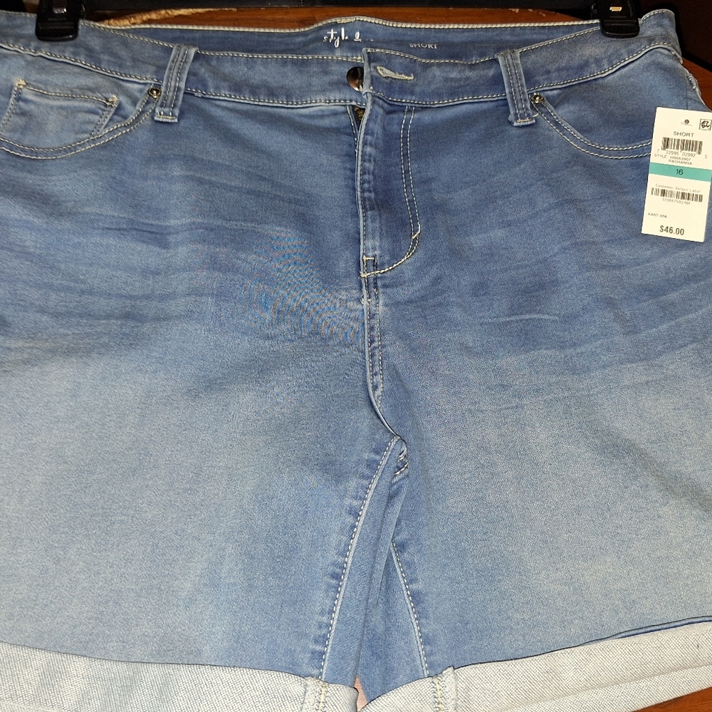 Style & Co Jean Shorts NWT